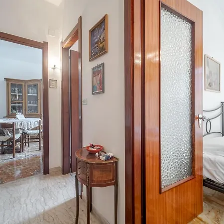 Guesthost - Rapallo Bellavista Vintage Flat Appartement