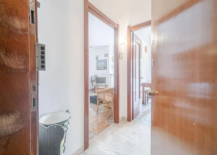 Bella Vista Vintage Flat