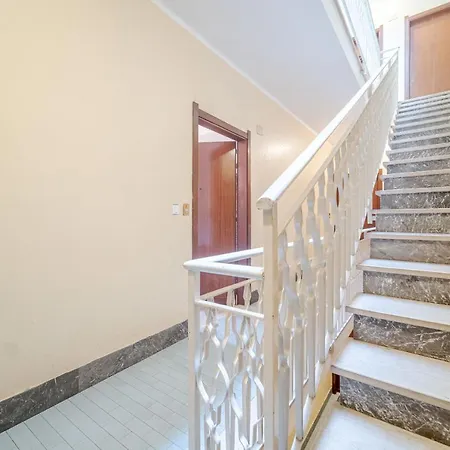 Guesthost - Bellavista Vintage Flat Apartman Rapallo